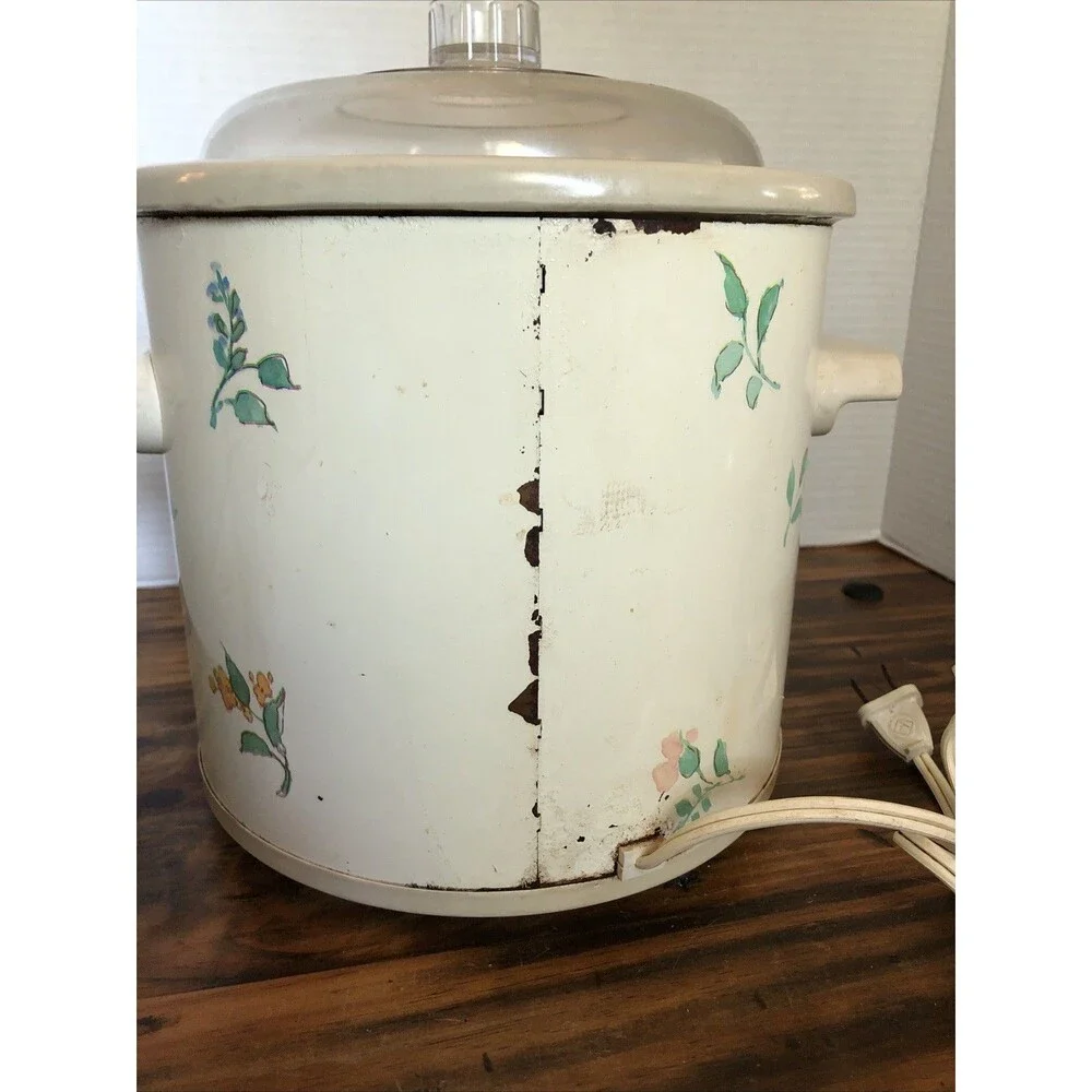 Vintage Rival Crockpot Floral Design Fall Football Season Foods